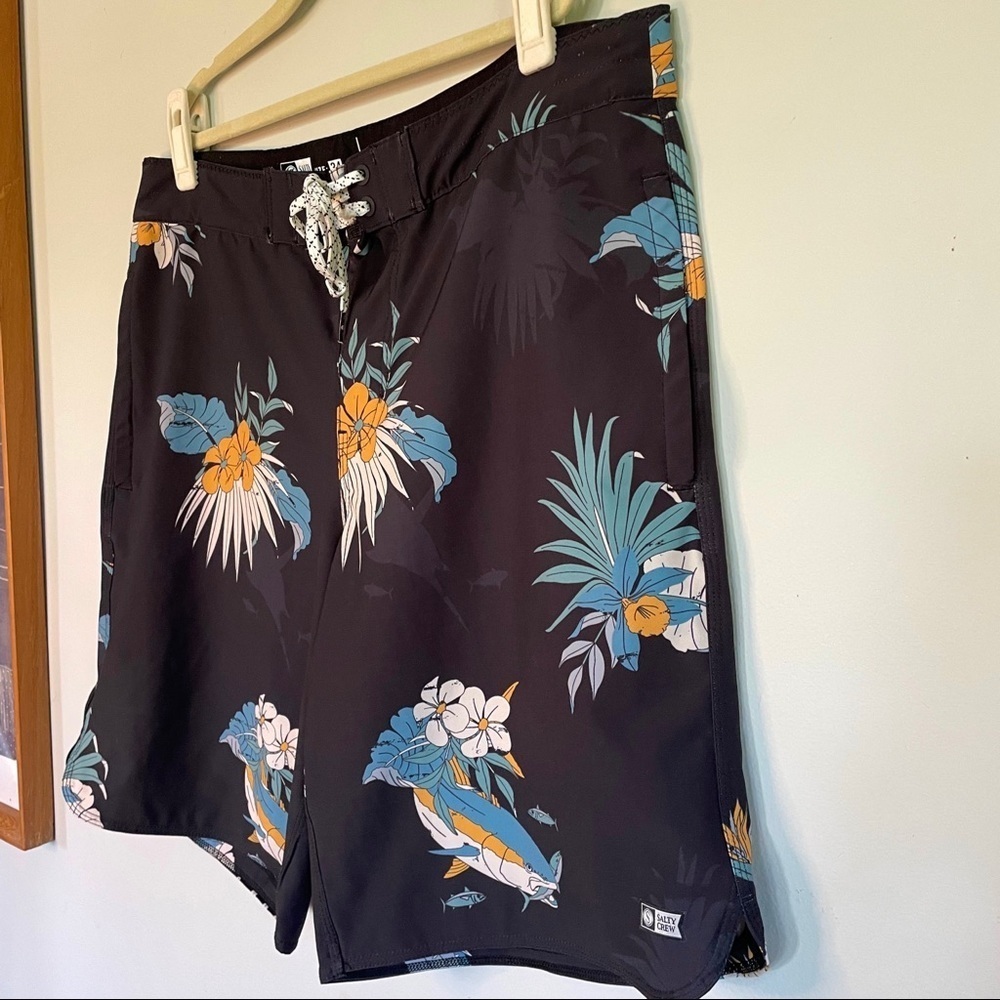 NWOT Salty Crew Men’s Sz 34” waist board shorts beach surf swim trunks - Picture 2 of 10